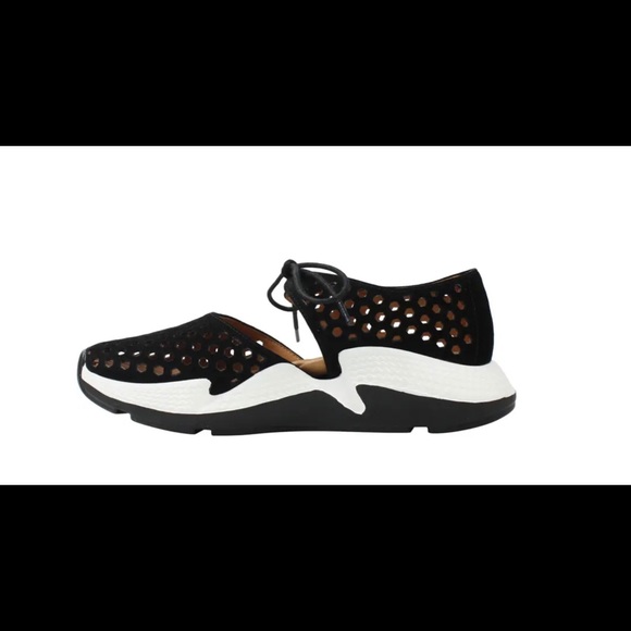 l’amour des pieds Shoes - L’amour Des Pieds Himar Blk suede 8.5 sneaker